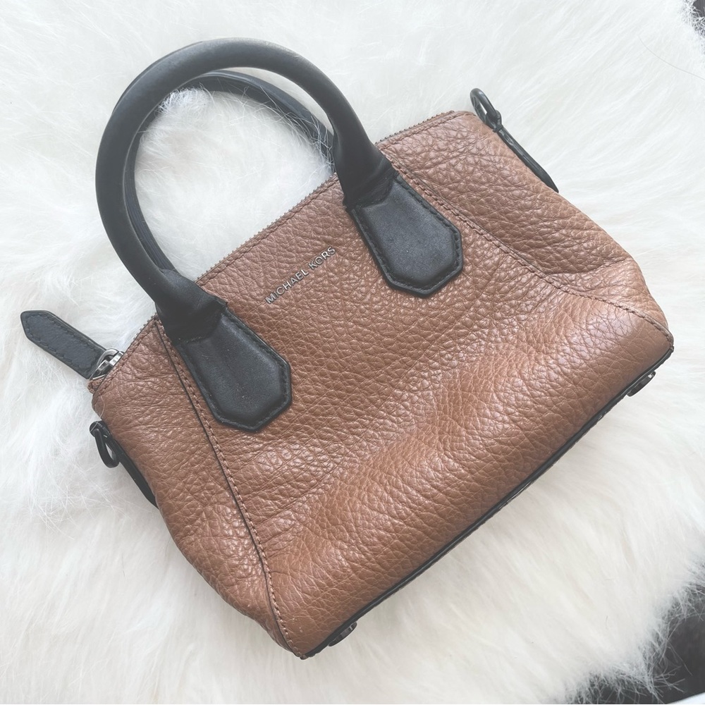 m i c h a e l k o r s - Picture 3 of 16